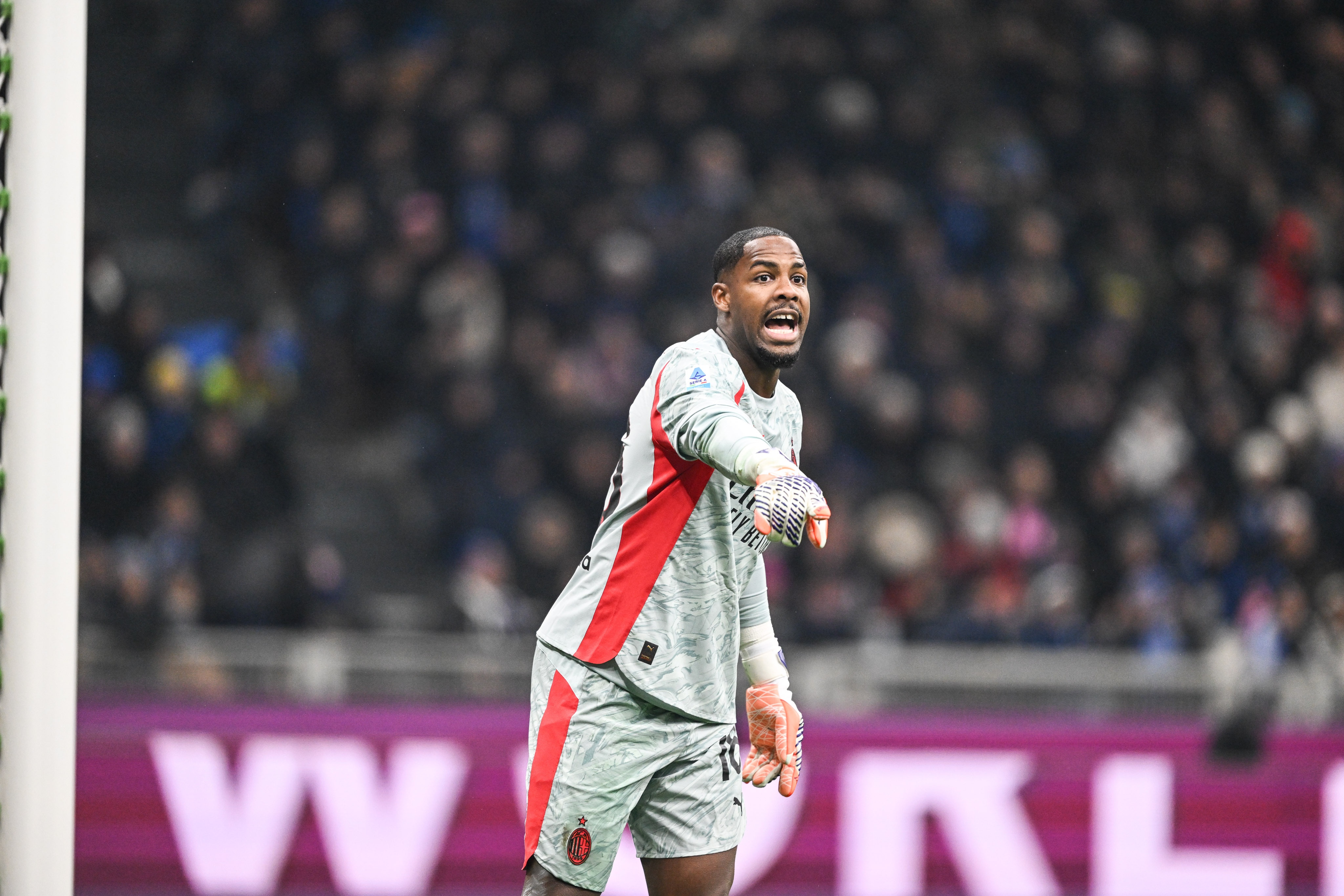 注册下载-跟队记者：迈尼昂已同意续约留队，将与莱奥并列成为米兰队内顶薪